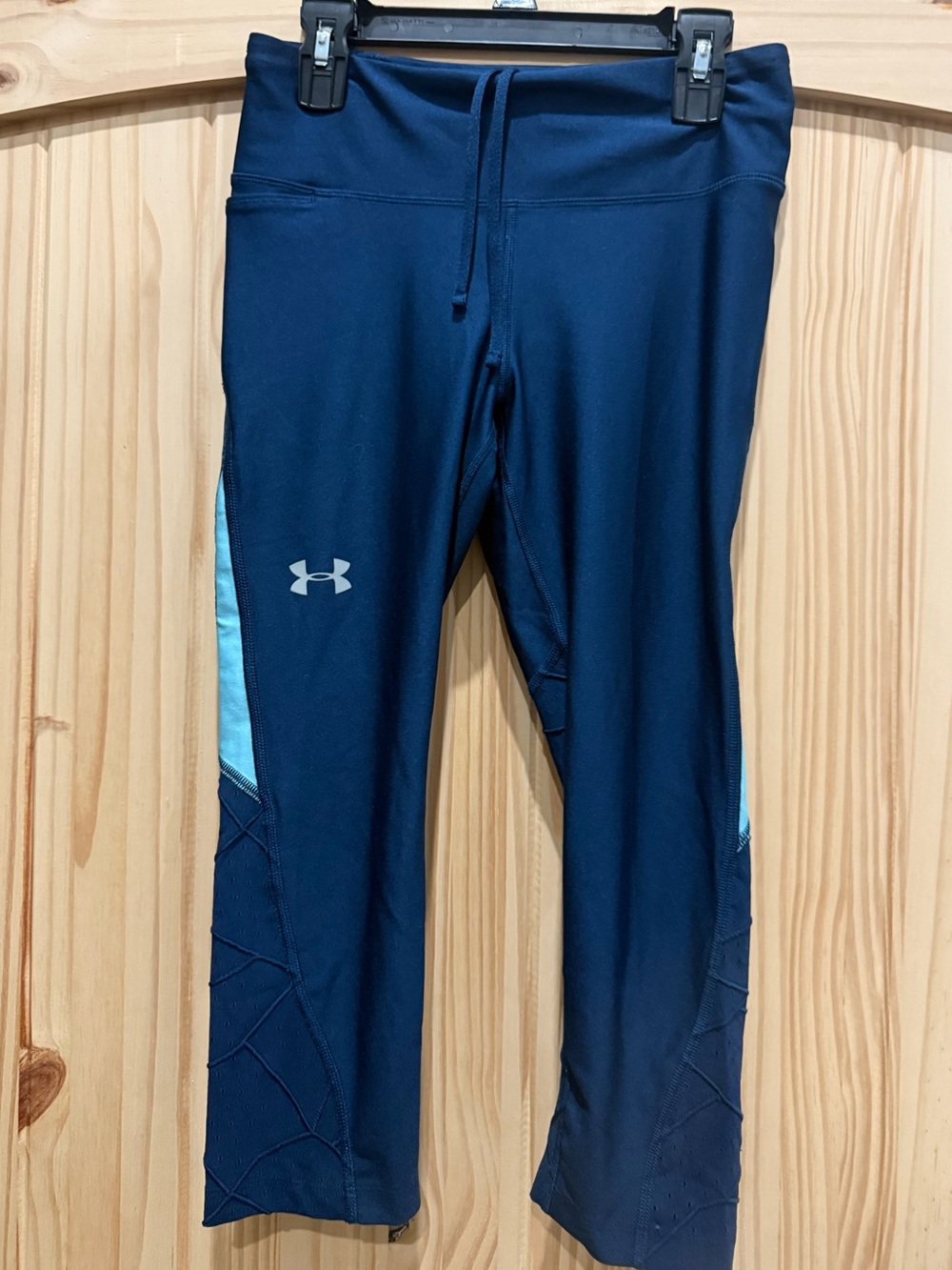 Under Armour Women's Navy Blue Athletic Capris with Light Blue Panels, Size Sm